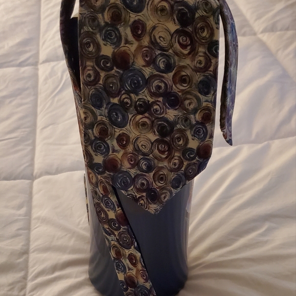 CELINI 100% SILK TIE - Picture 2 of 4